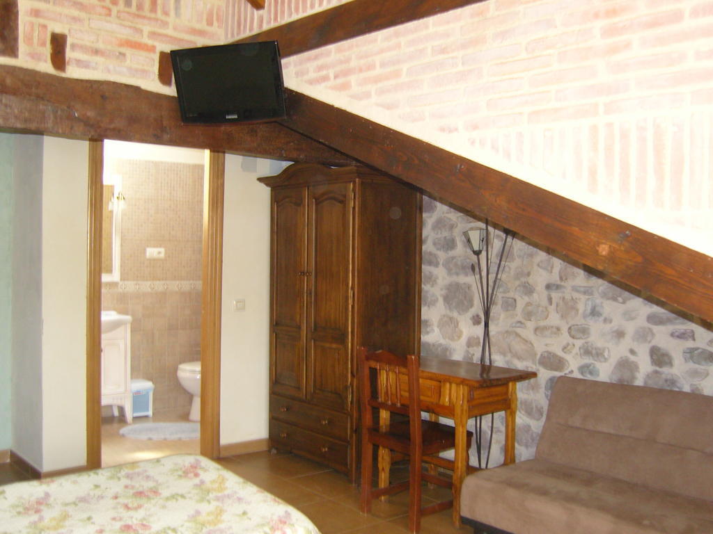 Casa Paulino Hotell Corrales De Buelna Exteriör bild